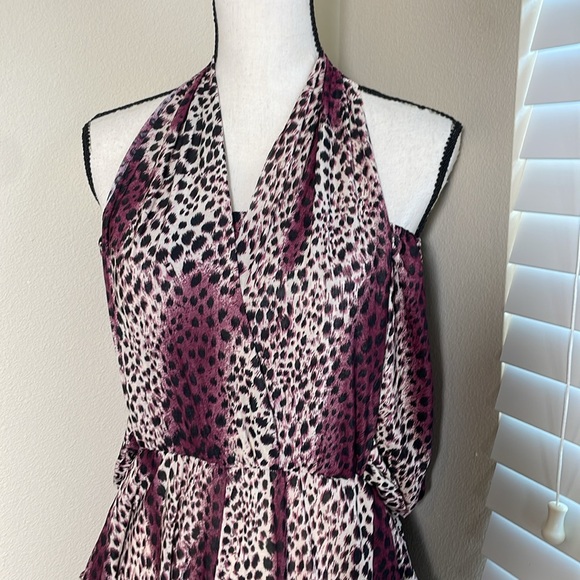 Boutique Animal Print Jumpsuit with halter strap and pocket’s NWT S/M - Picture 2 of 10
